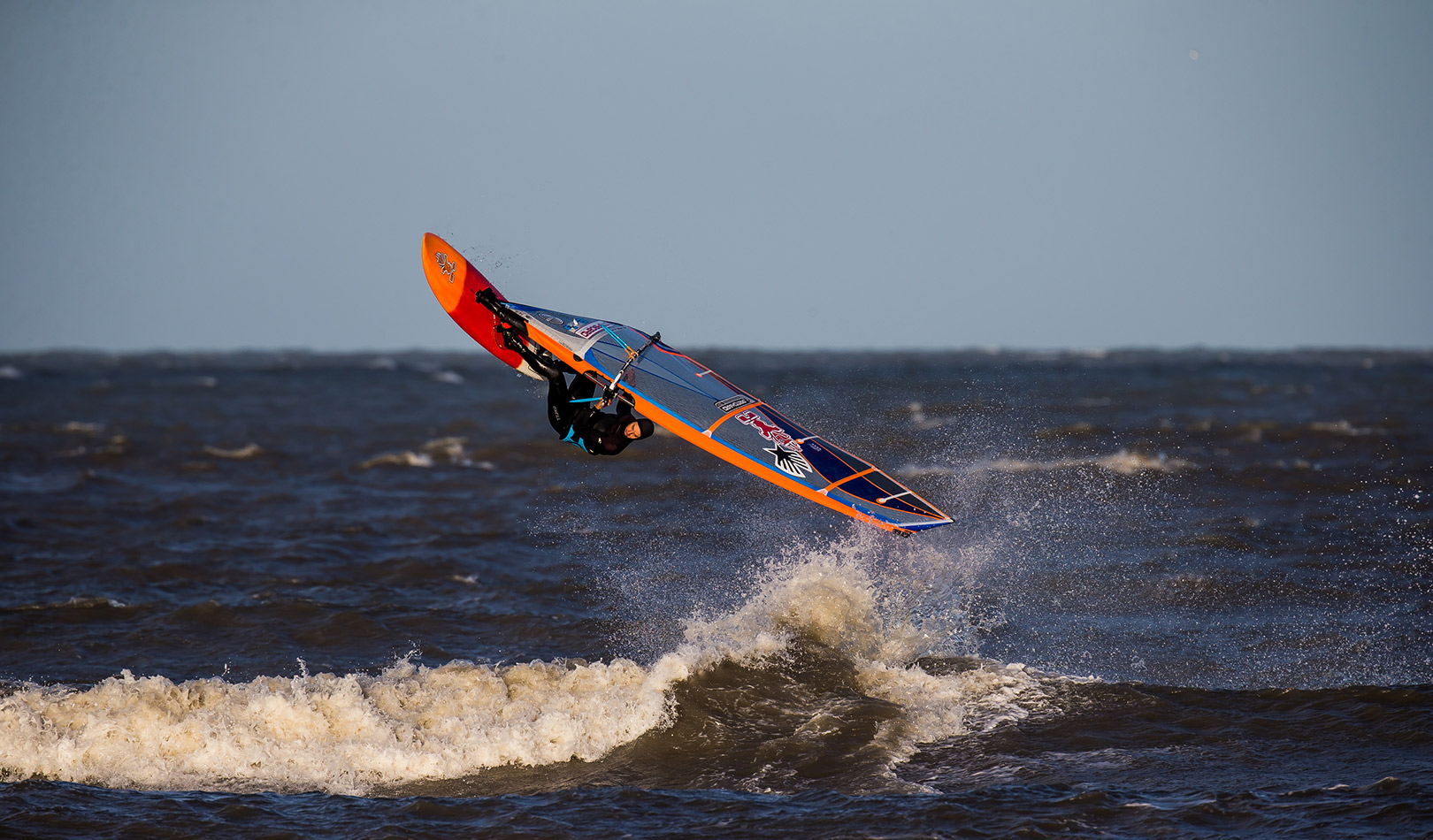 Kiting langs vestkysten av Jylland, Danmark. 