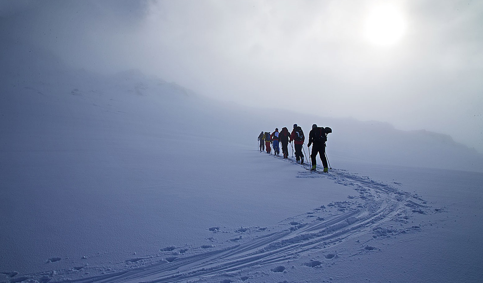 Skigåere på fjellet, Lofoten. 