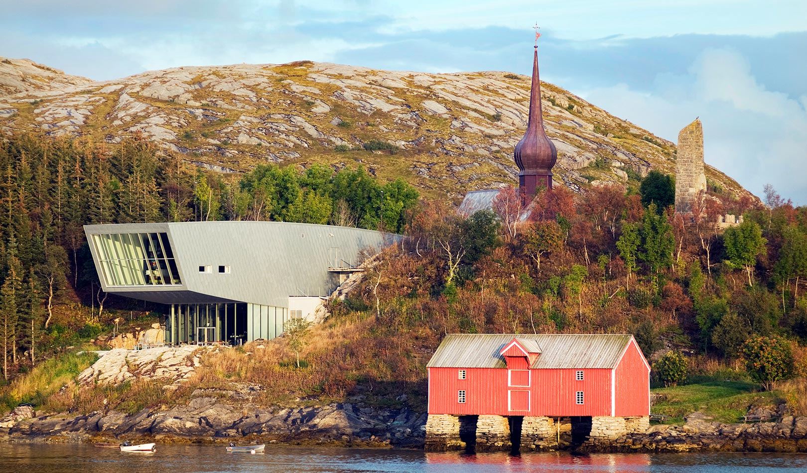 Alstahaugtunet på Herøy, Helgeland. 
