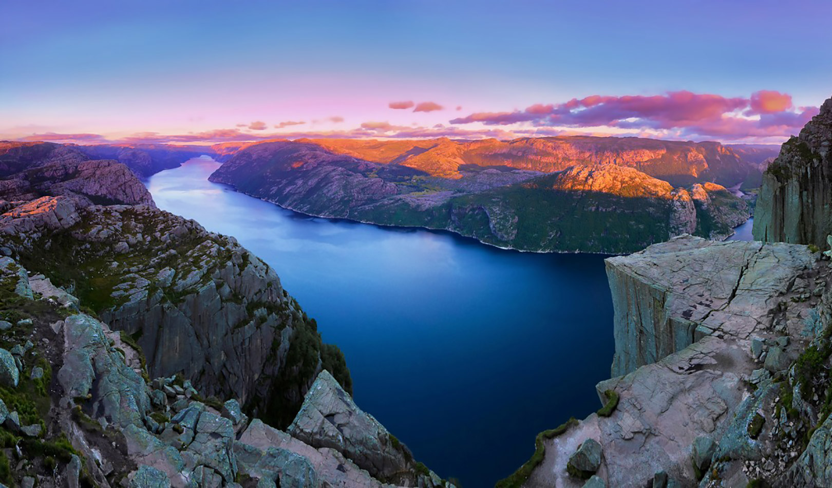 Utsikt fra Preikestolen i Lysefjord, Rogaland.