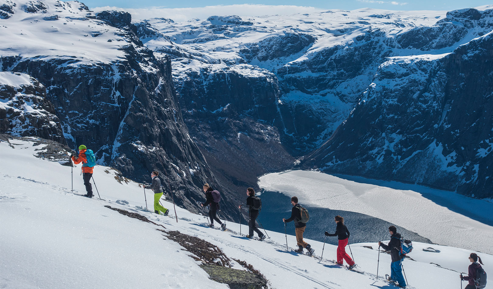 On their way to Trolltunga