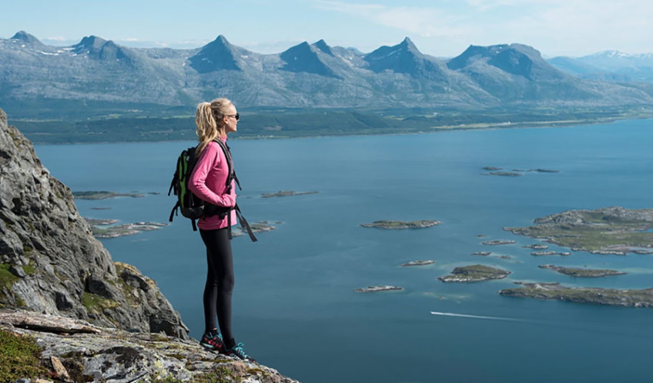 View over the 7 sisters from Dønnamannen.
