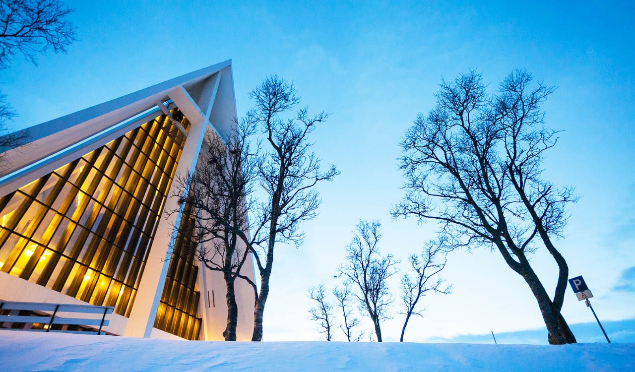 Ishavskatedralen sett utenfra. Exterior of the famous church in Tromsø.