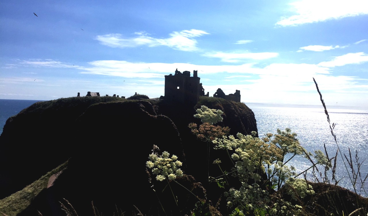 Dunnottar Castle; festningsruiner fra middelalderen med fantastisk beliggenhet. 