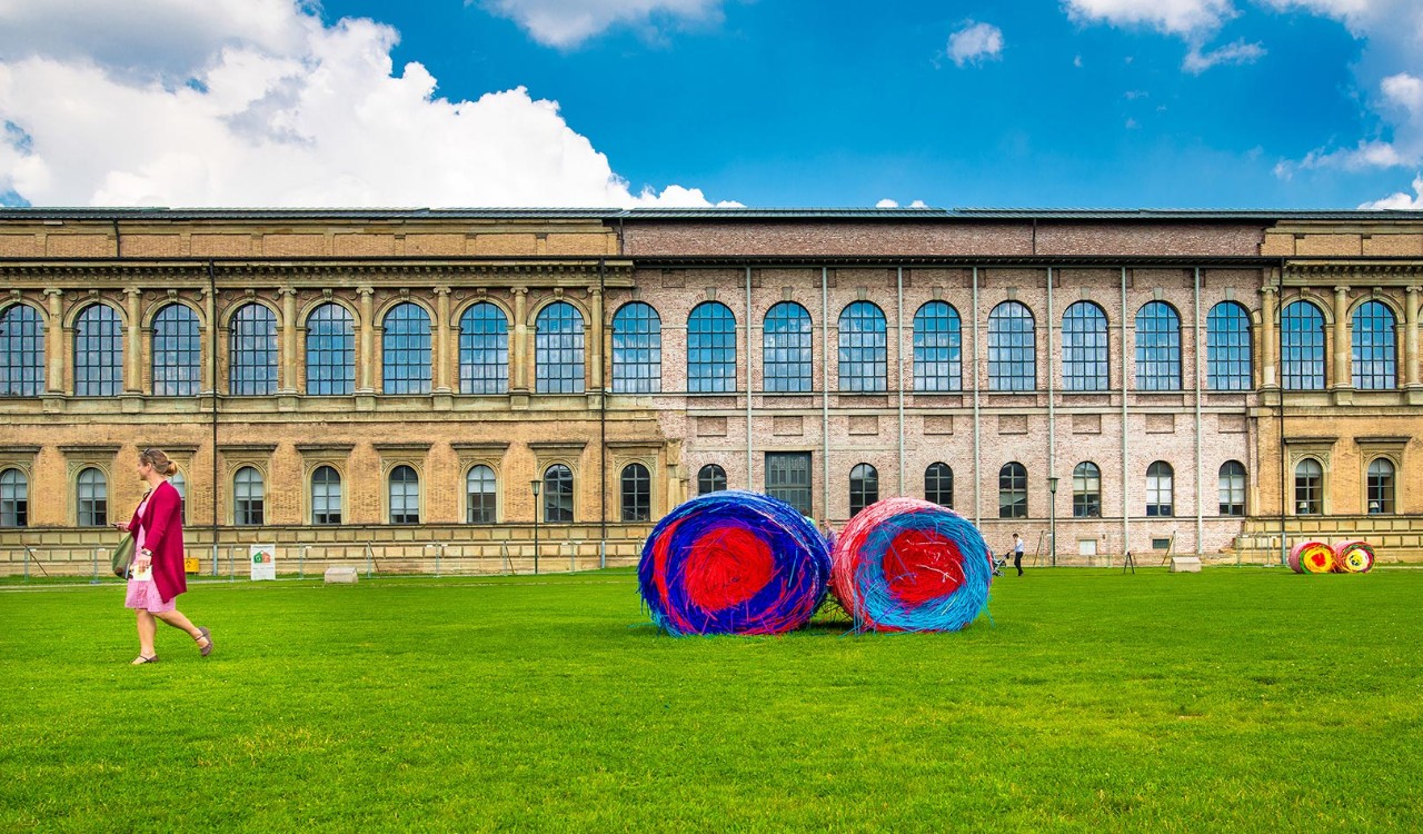 Fasaden til Alte Pinakothek Museum i München. The fasade of the Alte Pinakothek Museum in Munich.