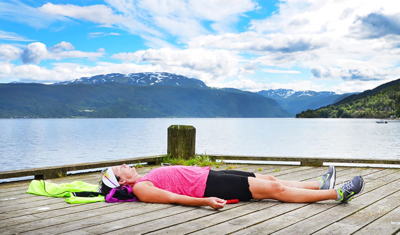 En liten hvil på kaien i Balestrand
