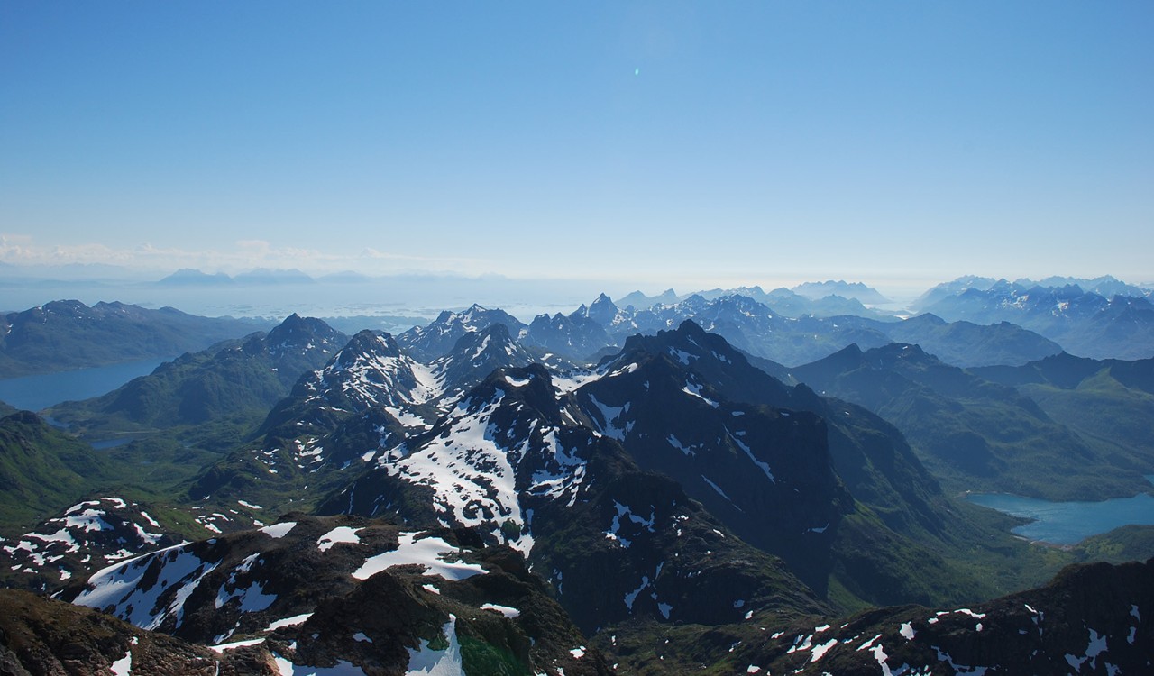 Utsikt fra Møysalen, Hinnøya, Vesterålen. View from the mountain Møysalen on the island of Hinnøya, Vesterålen.